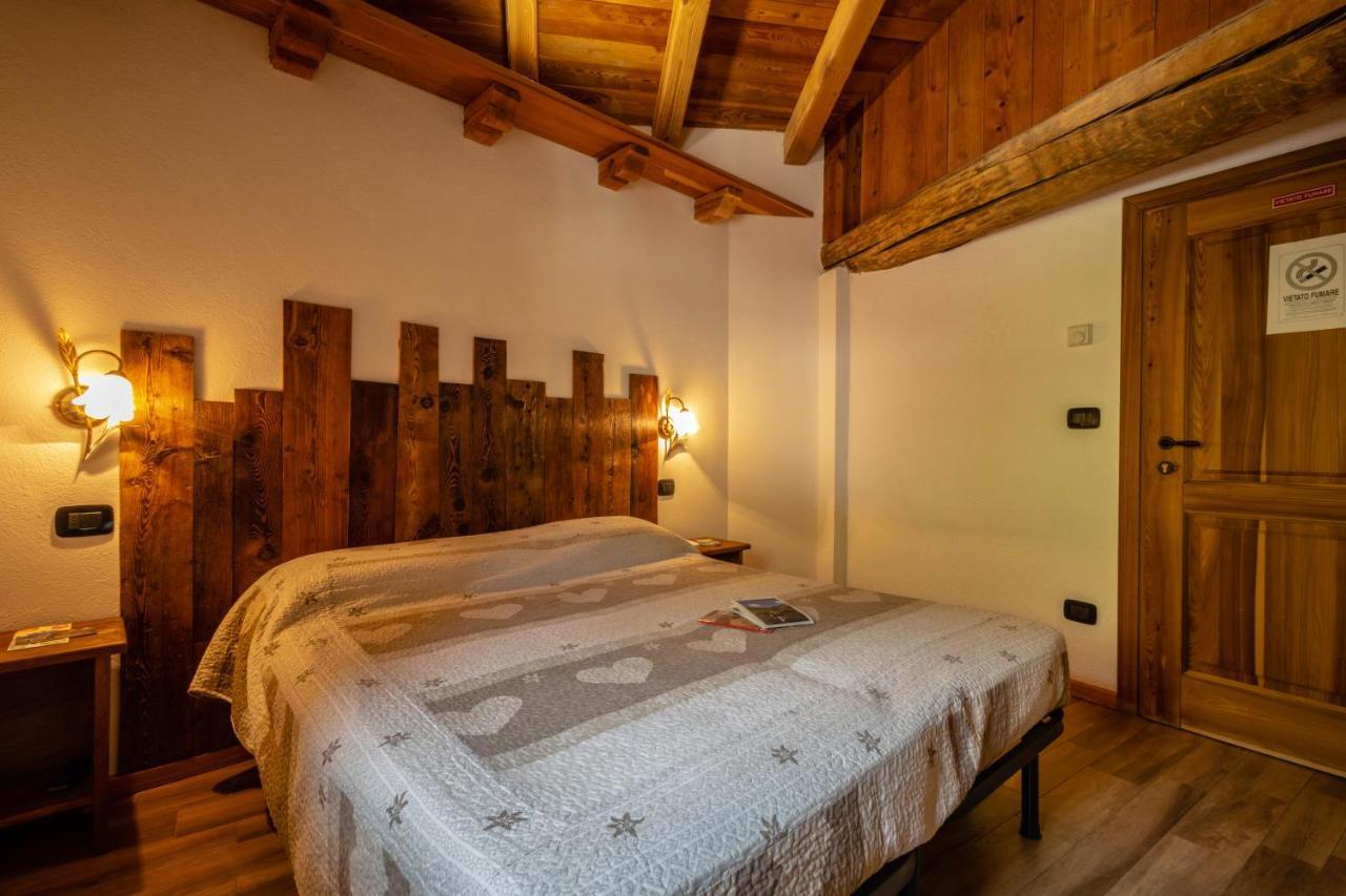 Le Vieux Noyer - Appartamenti Al Verde Villaggio Di Rumiod Saint-Pierre Exterior foto