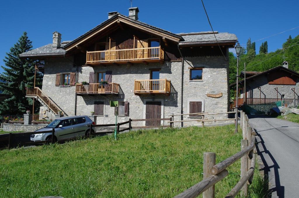 Le Vieux Noyer - Appartamenti Al Verde Villaggio Di Rumiod Saint-Pierre Exterior foto